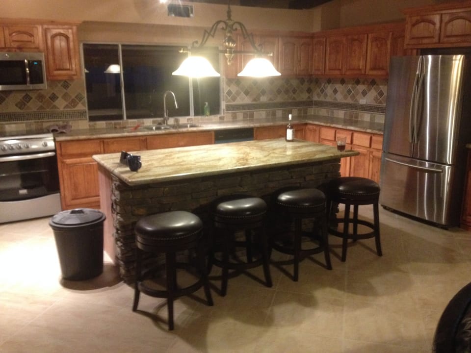 Beautifully updated kitchen!