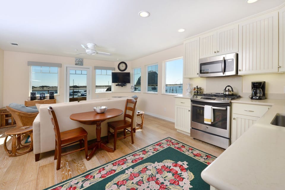 Whether you are cooking or playing cards at the dining room table or watching TV, you will always have amazing views. 