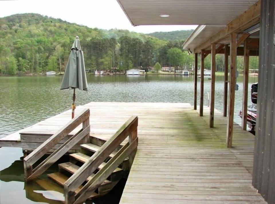 The Honeycomb Retreat