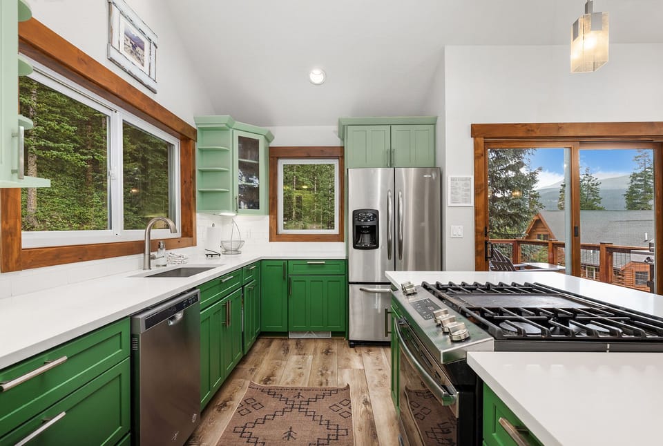 Open kitchen so you can cook without others getting in your way.