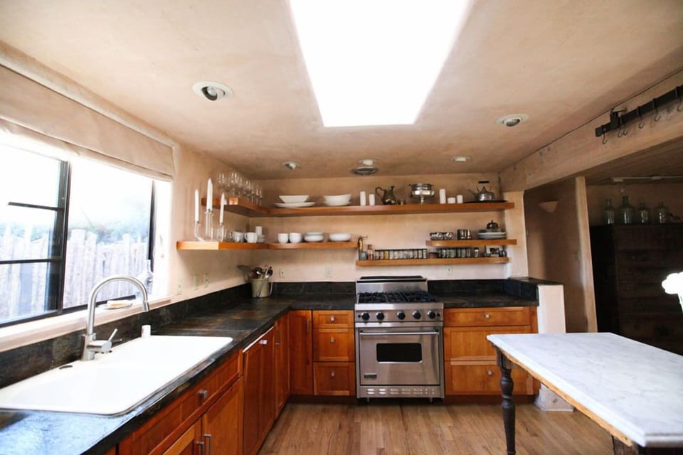 Viking 4 burner commercial stove with convection oven
