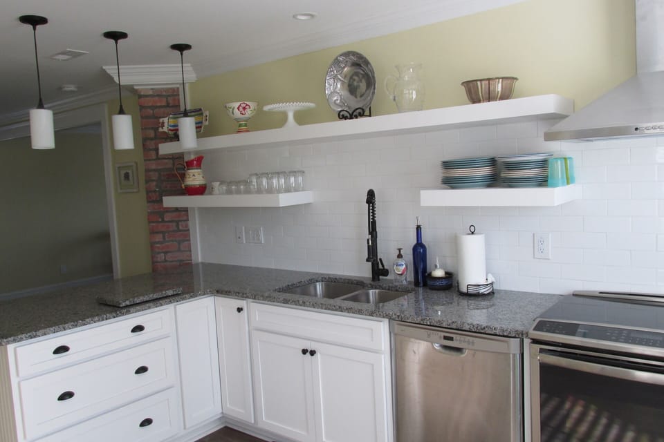 Fully equipped kitchen to enable you to make family meals...and lasting memories