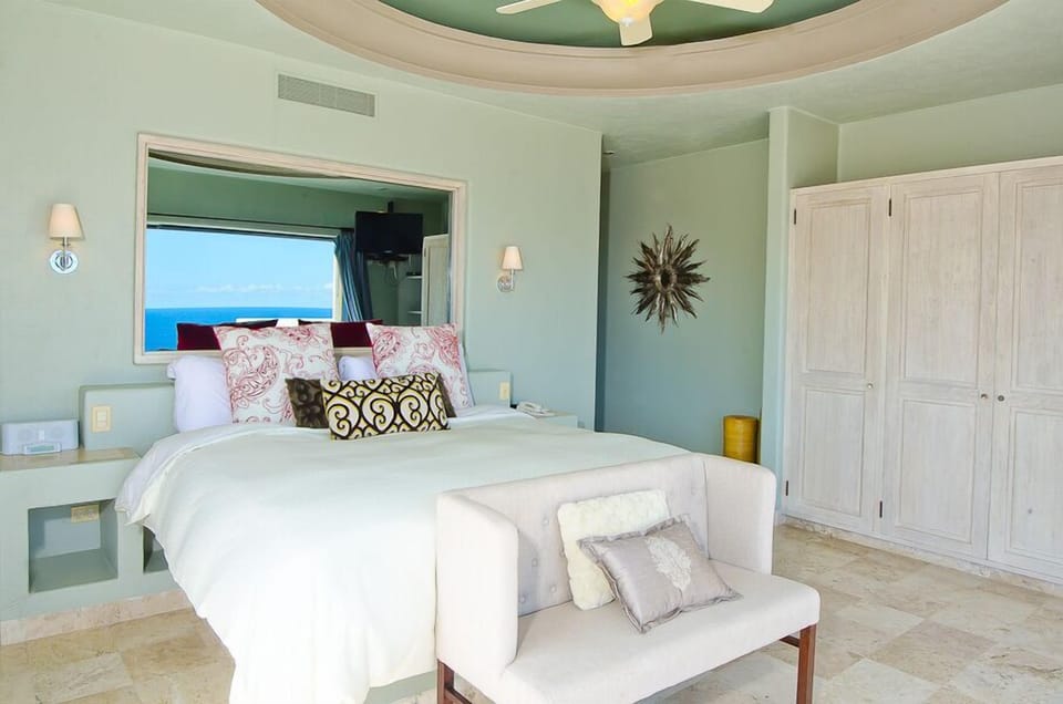 Very comfortable bedrooms