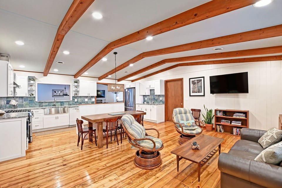  Main Living Area