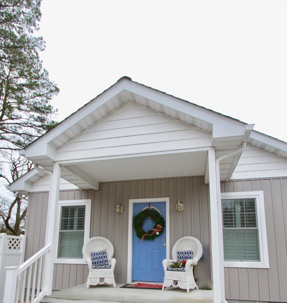 Caretakers cottage in front of the PILOT HOUSE.