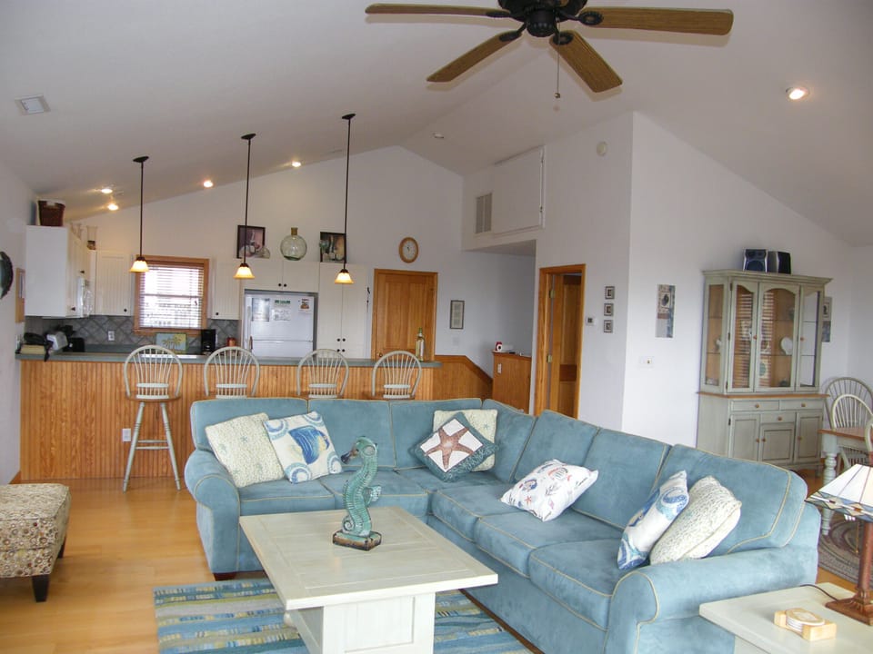 Large couch and open area for family time.
