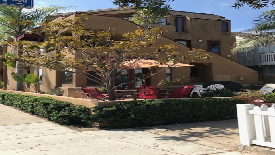 Magnolia House