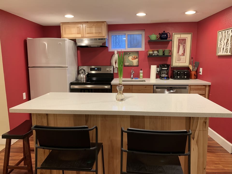 kitchen bar