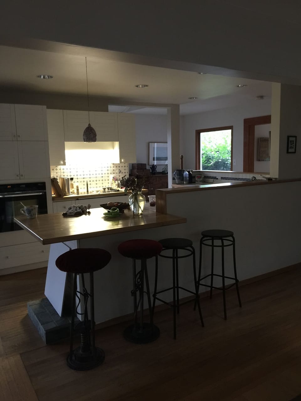 kitchen space with all amenities 