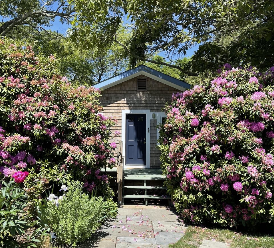 Beautiful curb appeal and privacy.