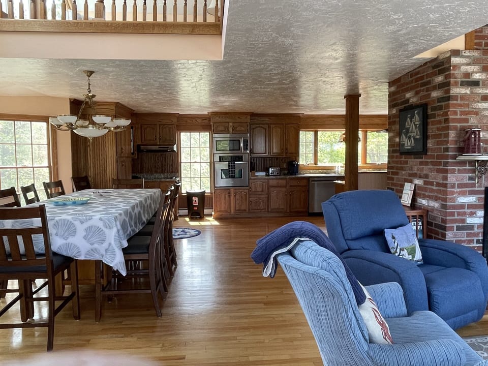 Dining area, living room and kitchen 