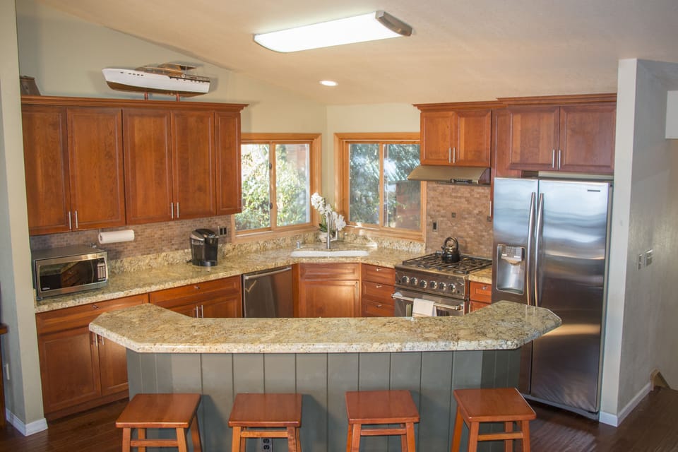 Chef's Kitchen - With Utensils & Dishes 