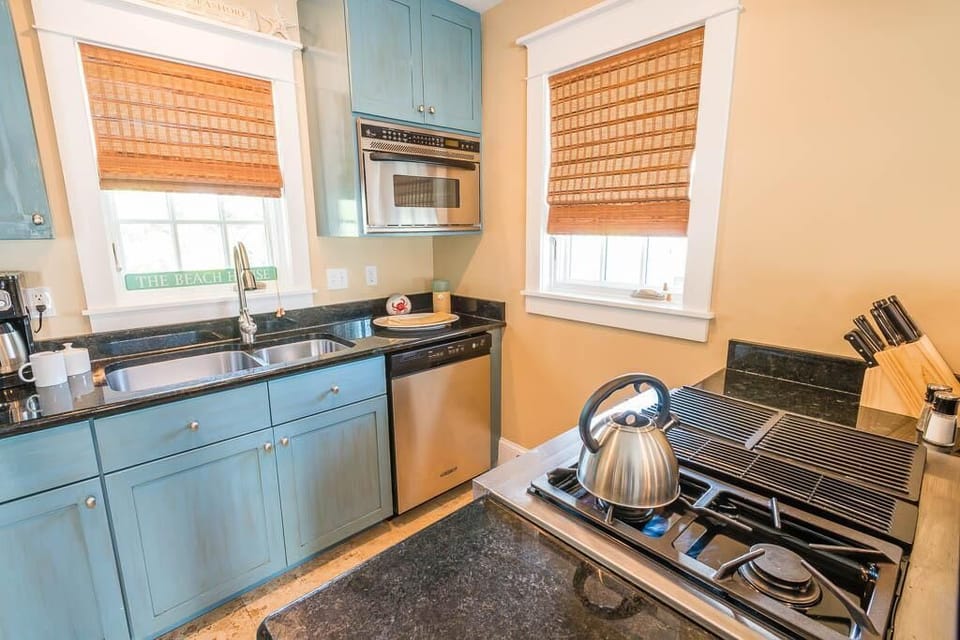 Fully Stocked kitchen with stainless steel appliances and granite countertops