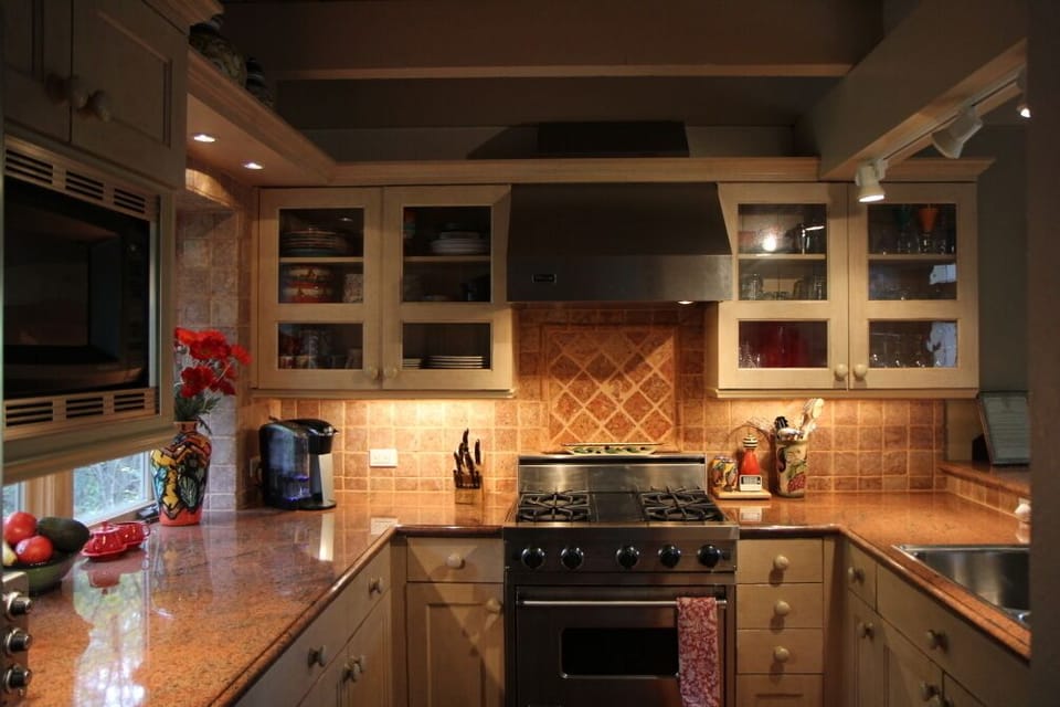Fully equipped kitchen for the avid cook.  Viking.  Sub-zero.  
