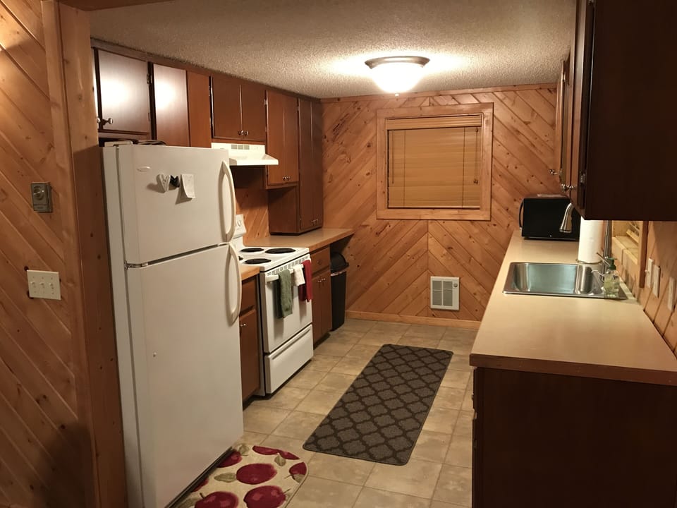 Completely furnished kitchen.