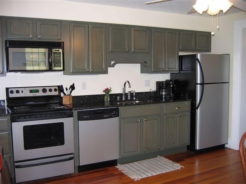 New, Modern Eat-in Kitchen in both suites with stunning views