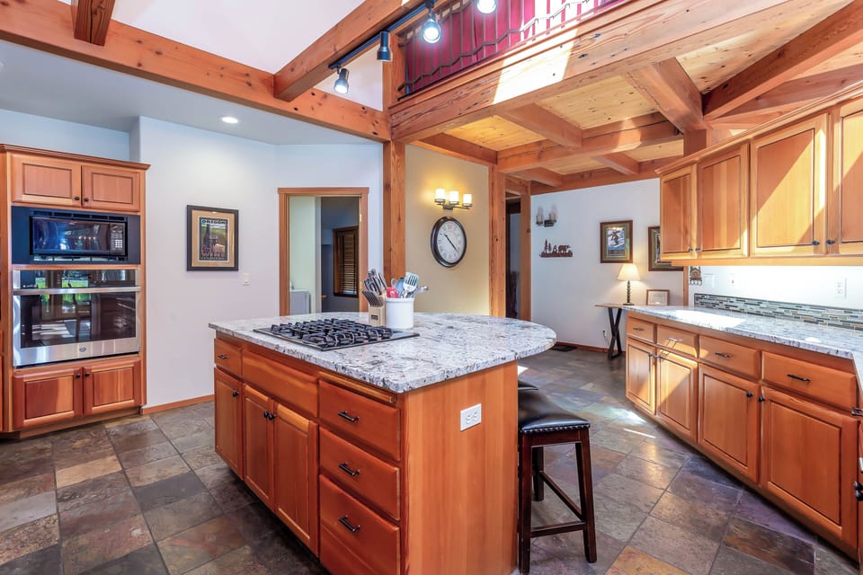 Kitchen - Main Level