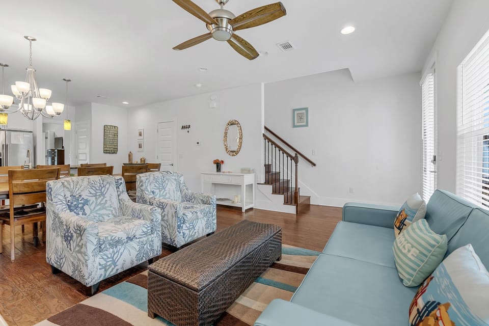 Open concept living space ideal for families & groups enjoying  30A living
