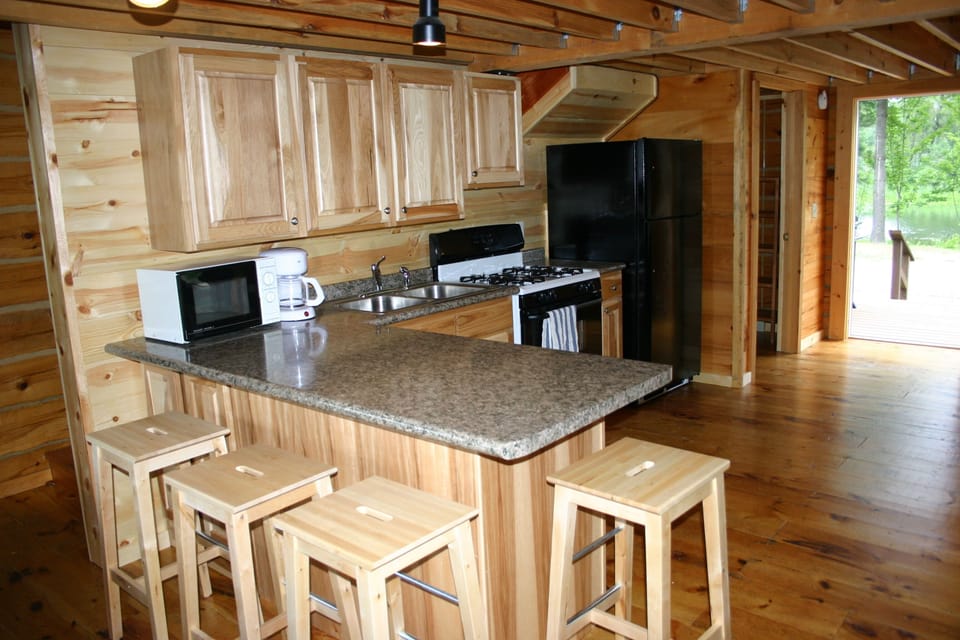 Kitchen with everything you need.