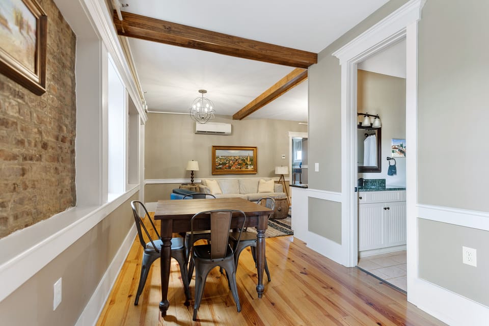 Prime Home on King and Market | Marquee (Suite B)