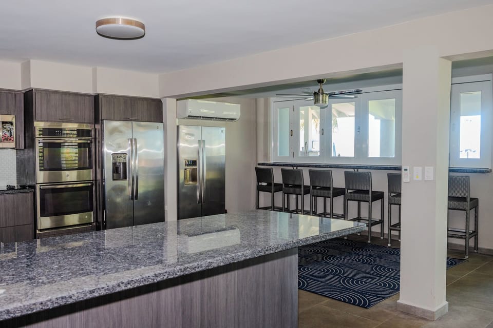 Beach Kitchen