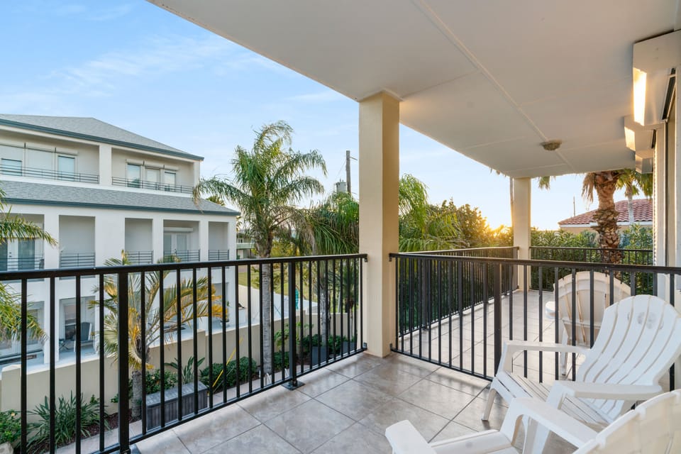MASTER BALCONY
