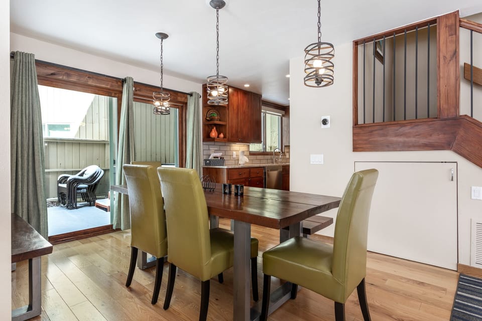Dining room with seating for 10; private deck with BBQ and hot tub