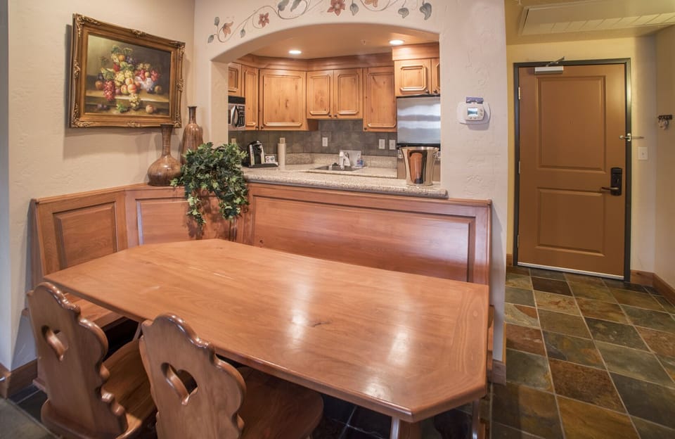 Dinning open to kitchen