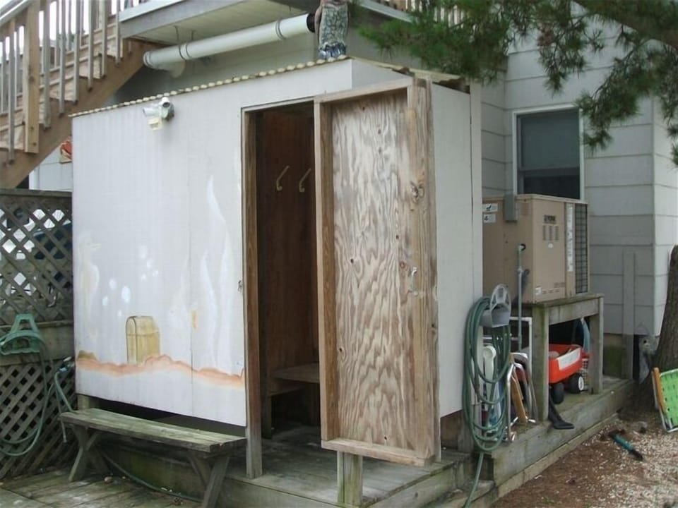 Guests rave about our outdoor shower.  We like keeping sand outside!