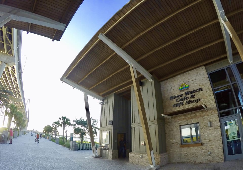 Ice cream, food and drinks available 