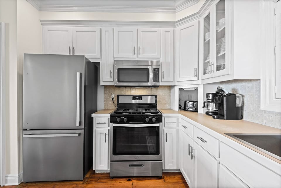The kitchen has all you need