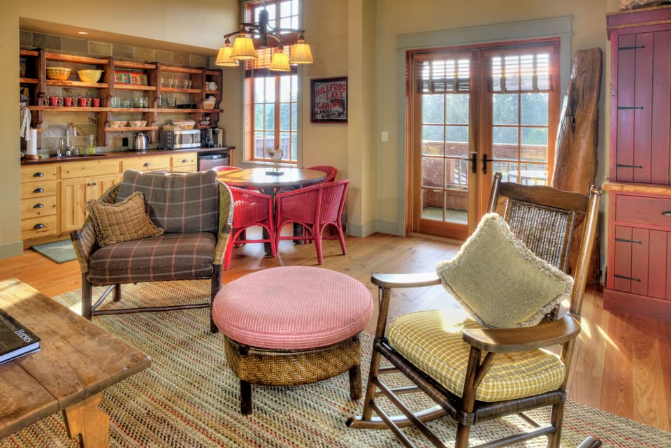 Lovely lanai to enjoy the farm views is off of the common area.