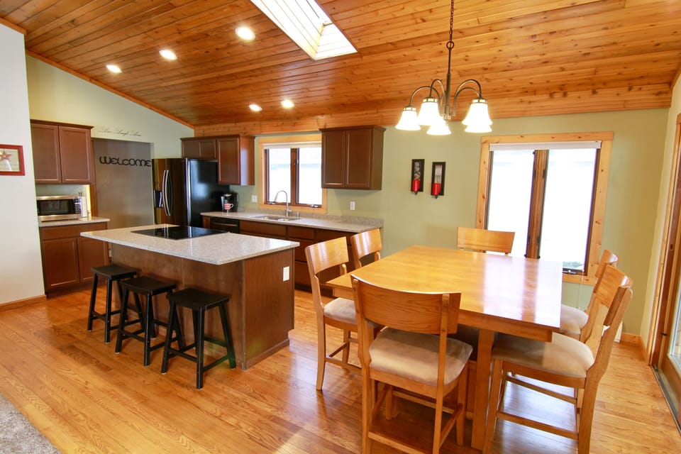 All new black stainless steel appliances, a perfect place to create a great meal