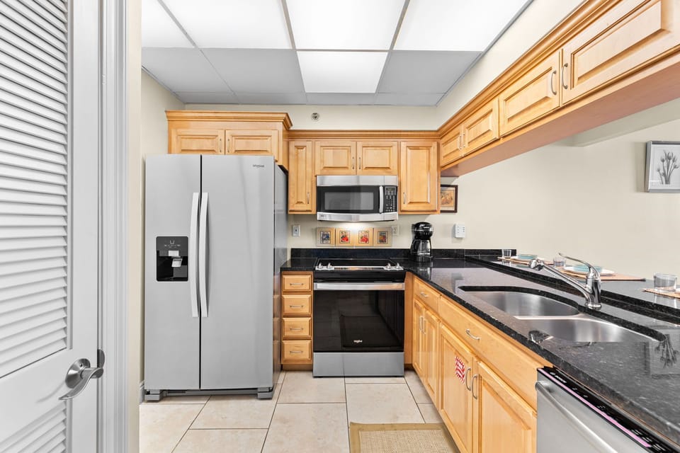 Fully Equipped Kitchen with Stainless Steel Appliances
