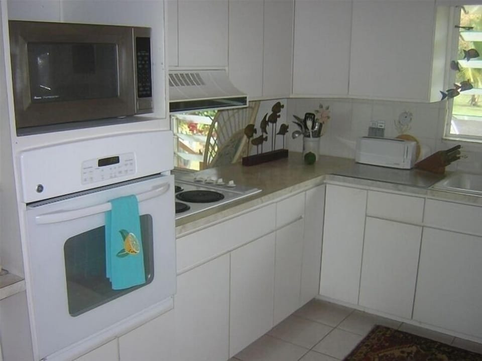 Kitchen Left