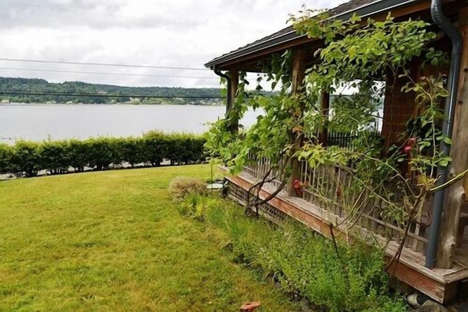 Yard and ocean view