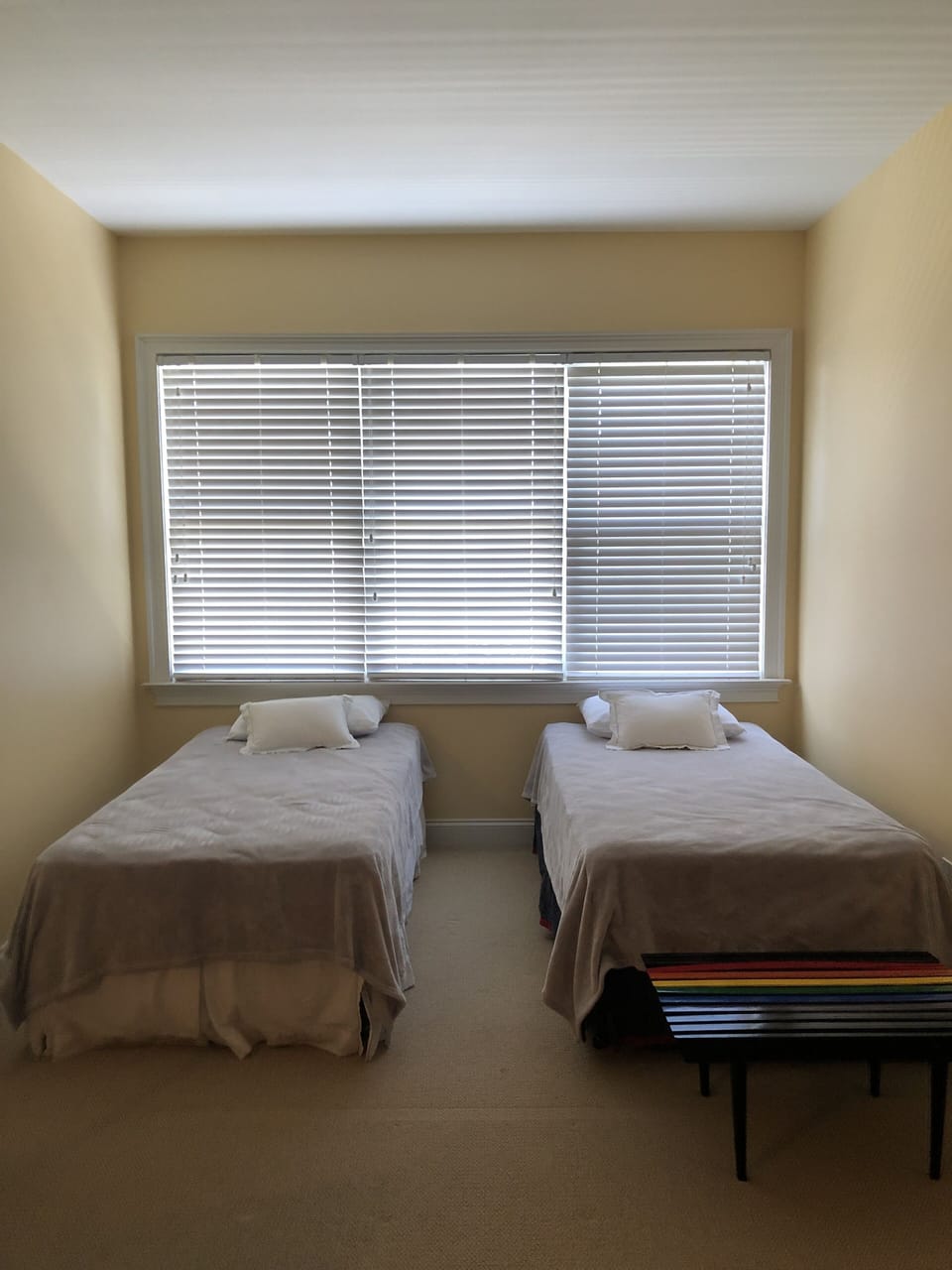 3rd floor large bedroom with 2 twin beds and king bed.