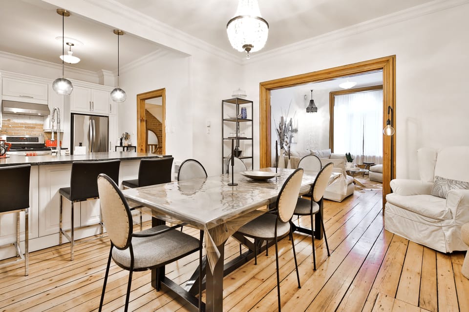 Spacious dining area!