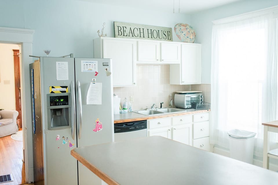 Large bright eat-in kitchen