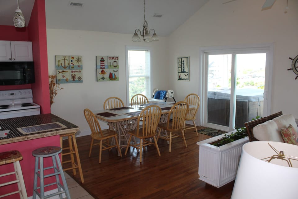 3rd Floor Dining