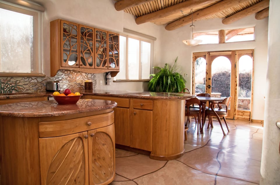  Kitchen and Dining Room