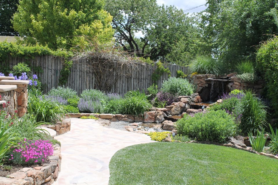 Secluded Back Yard
(Seasonal)