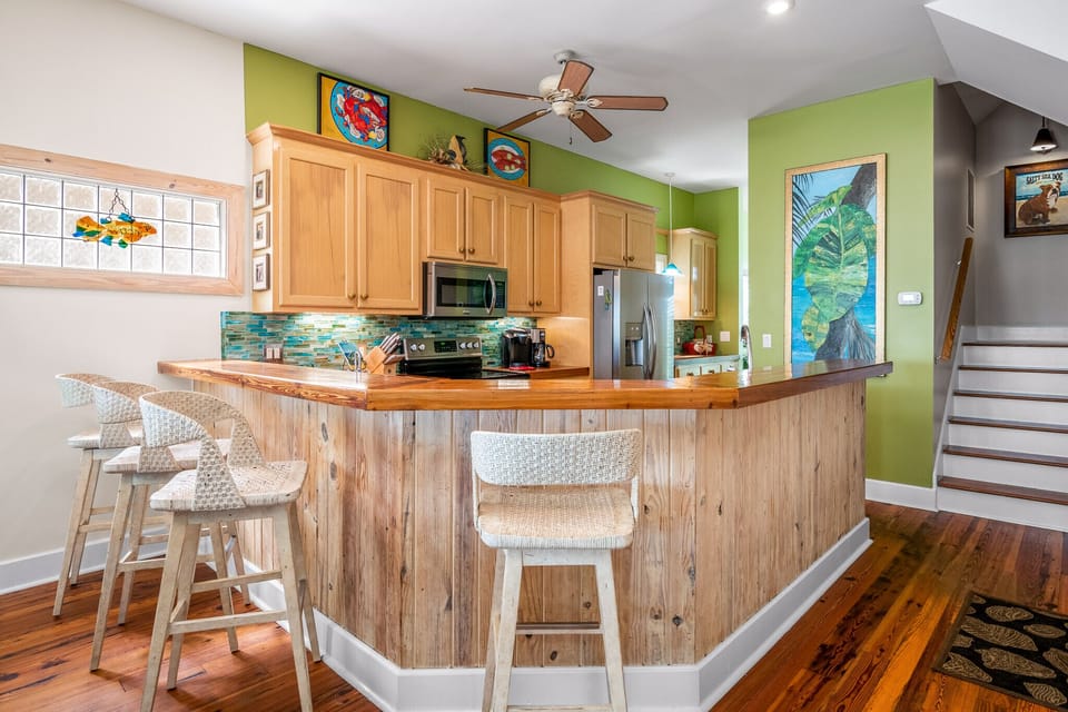 Kitchen and Bar