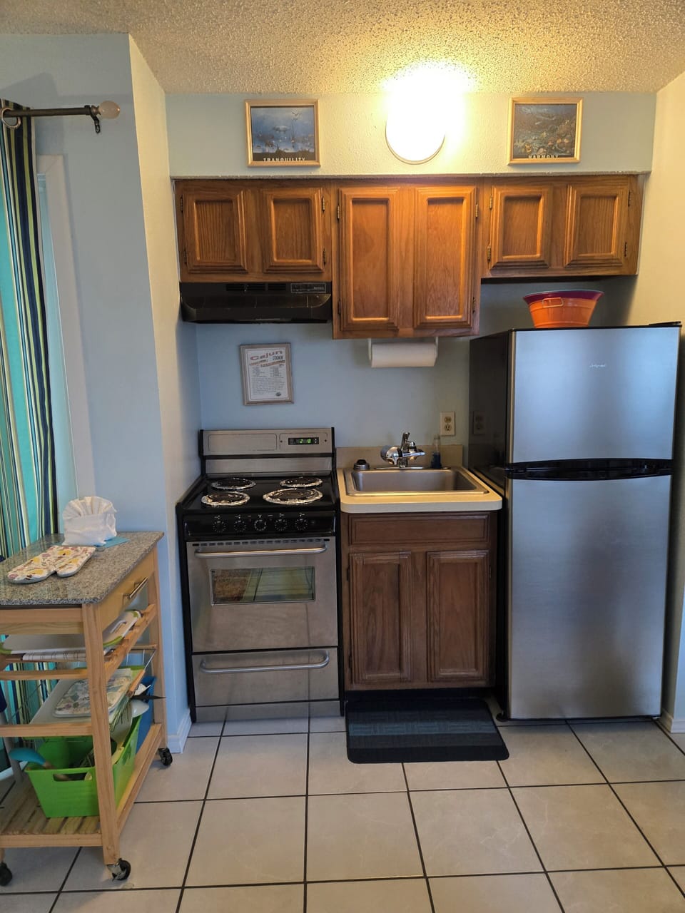 Complete kitchen