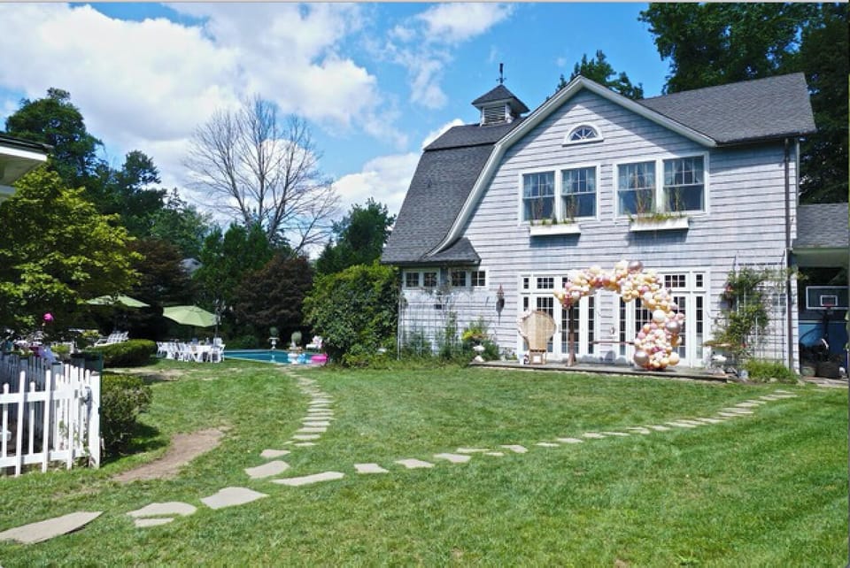 UPDATED BLUE BARN CARRIAGE HOUSE CIRCA1887