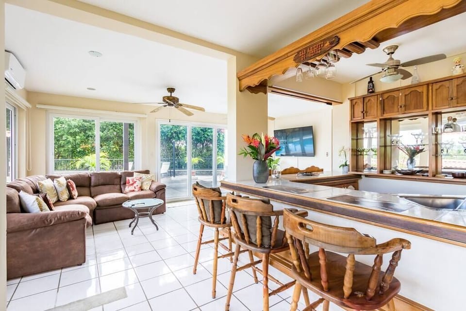 Living Room Bar