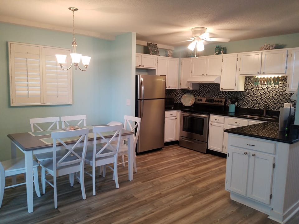 Enjoy our Beach Condo!