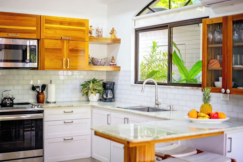 Recently updated kitchen with high end appliances and everything you need!