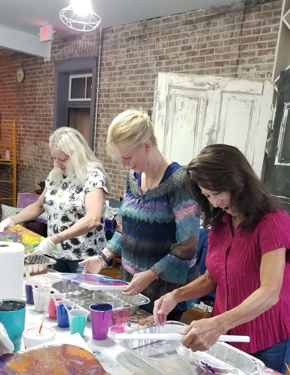 On market street walking distance. Fun paint nights.
