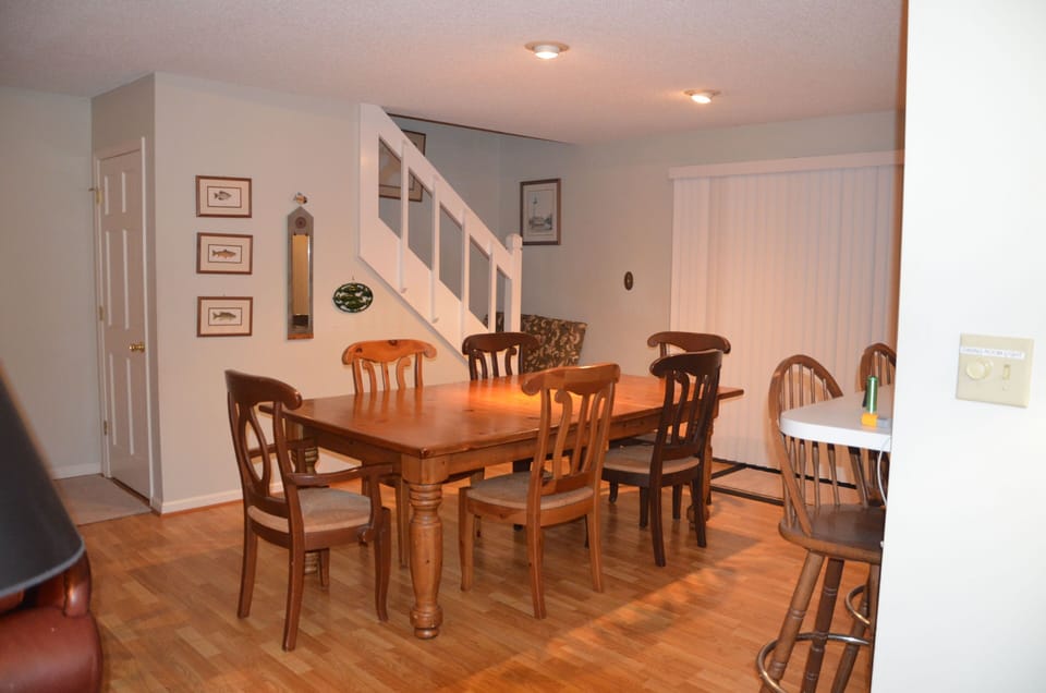 Dining table accommodates 8 easily